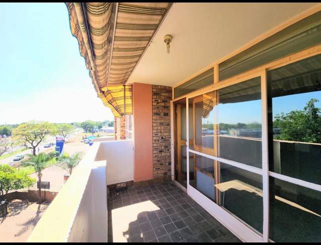 3 BEDROOM APARTMENT FOR SALE IN SINOVILLE